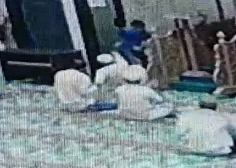 Imam Masjid Alfalah Pekanbaru Diserang OTK, Pisau Pelaku  yang Membuat Aneh