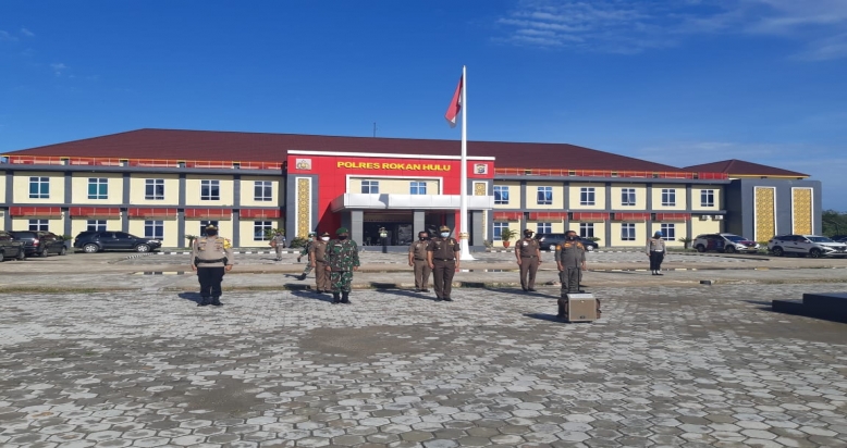 Kapolres Rohul gelar Apel bersama dalam rangka Operasi Gakkum Protokol Kesehatan  