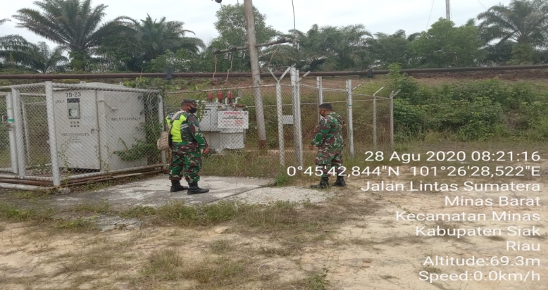 Babinsa dan PT CPI Melaksanakan Patroli Pengamanan Objek Vital Nasional di Area 3 Minas Field