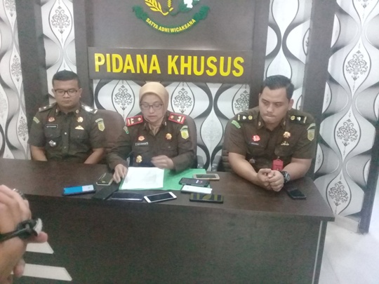  Kejari Bengkalis Tahan Mantan Kades Bukit Batu