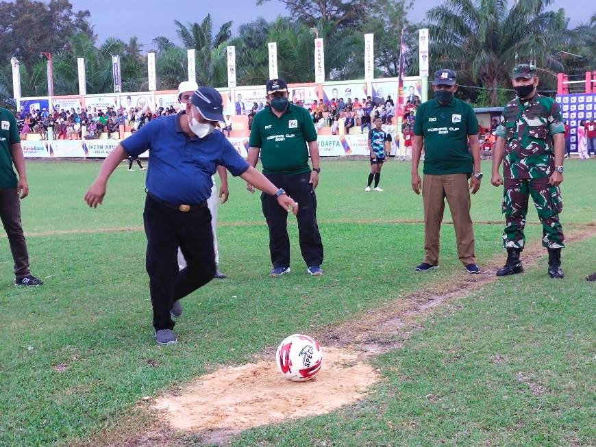 Mewakili Bupati Rohul, Kadis Dikpora Rohul Buka Secara Resmi Open Turnamen Koempai Cup 2021