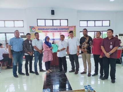 Nurhadi Serahkan Dokumen Pendaftaran yang Diterima Ketua KPU I