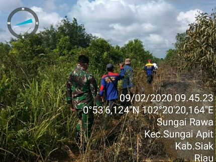 Patroli Pencegahan Karhutla di Kampung Sungai Rawa Sasaran Anggota Koramil 06/Sungai Apit