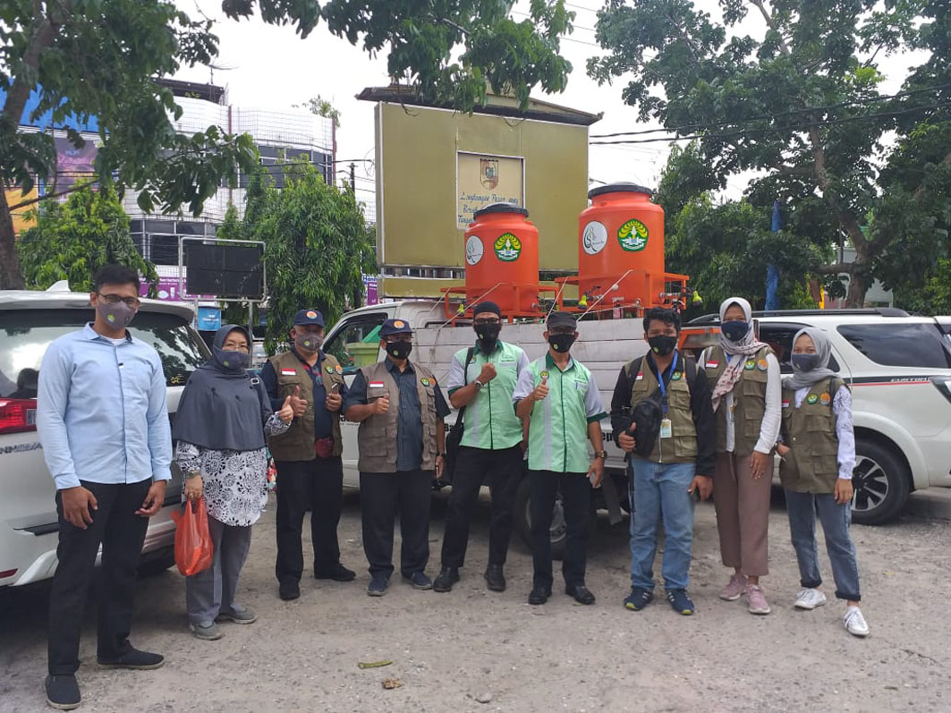 Waspada Penyebaran Pandemi Covid-19, UNRI Serahkan Hand Washer